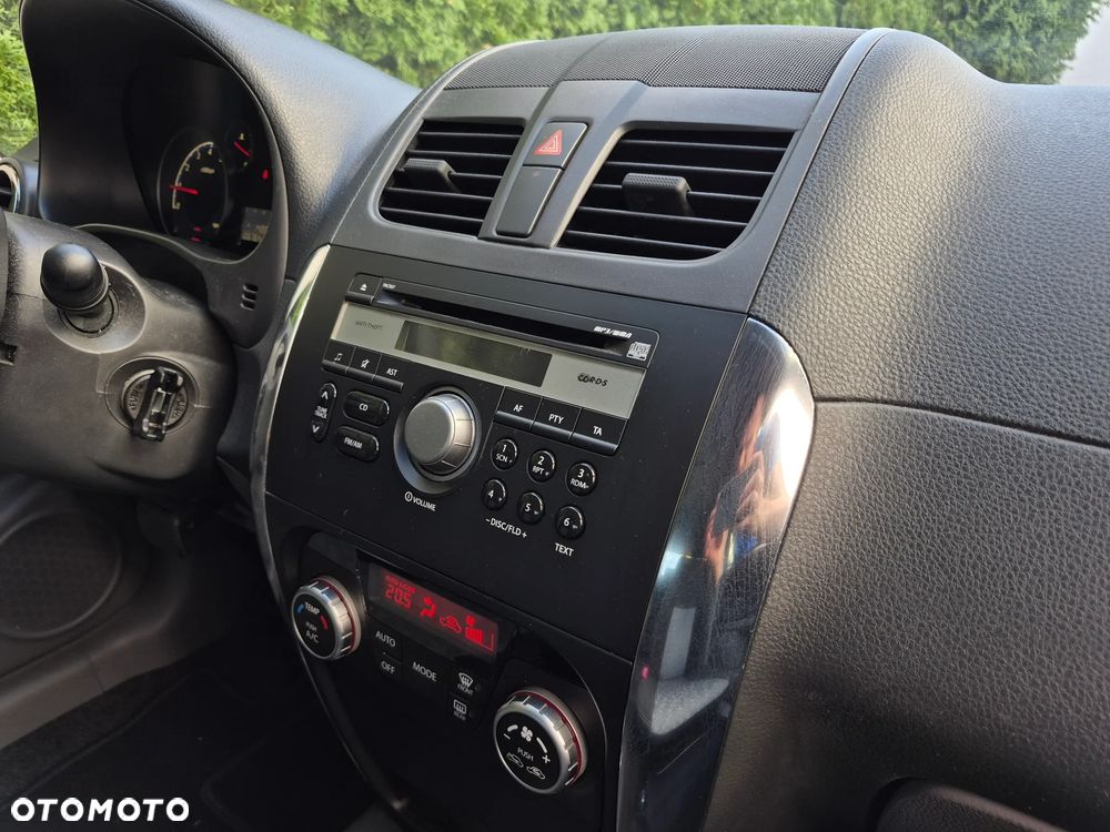 Suzuki SX4 1.6 VVT 4x2 Style - 25