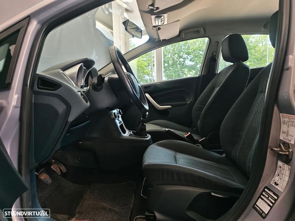 Ford Fiesta 1.25 Titanium - 31