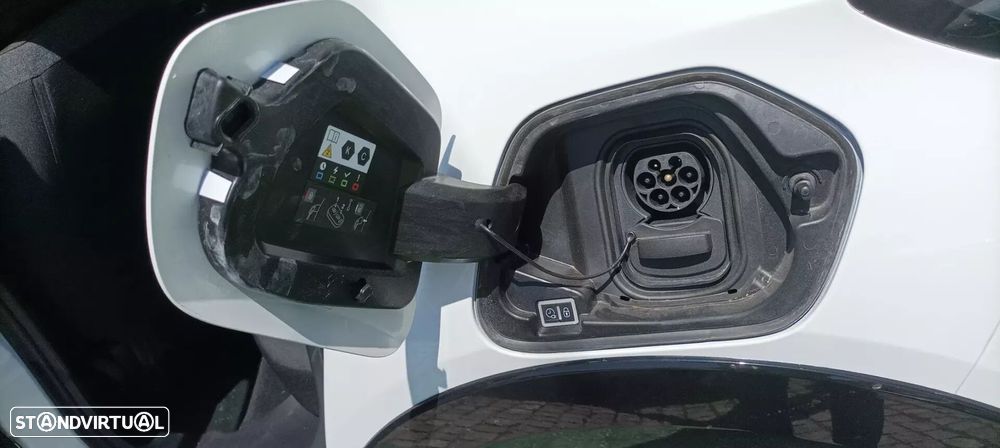 Peugeot e-208 Active Pack - 9