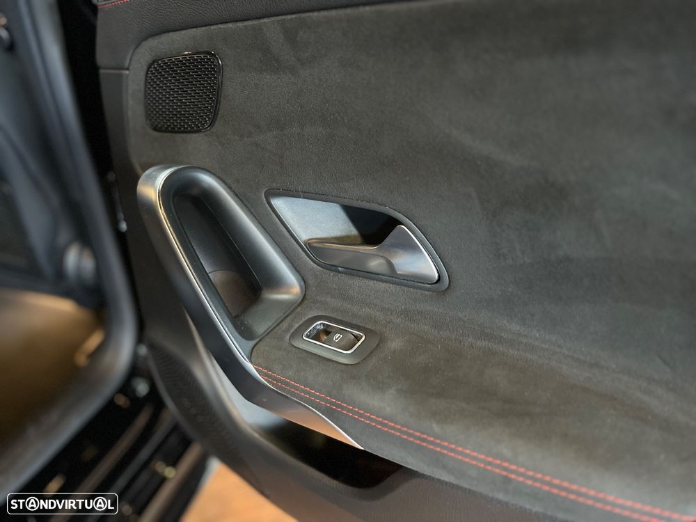 Mercedes-Benz CLA 200 d Shooting Brake 8G-DCT AMG Line - 34