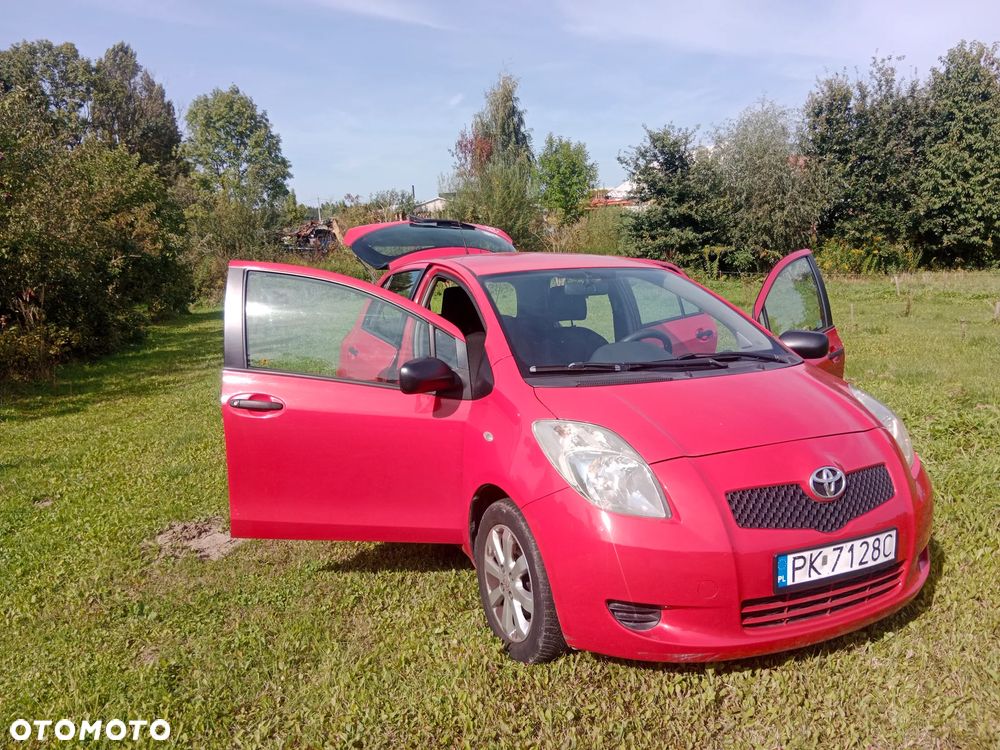 Toyota Yaris 1.3 Luna - 4