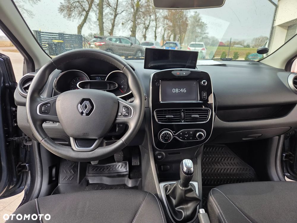 Renault Clio 1.2 16V 75 LIMITED - 19