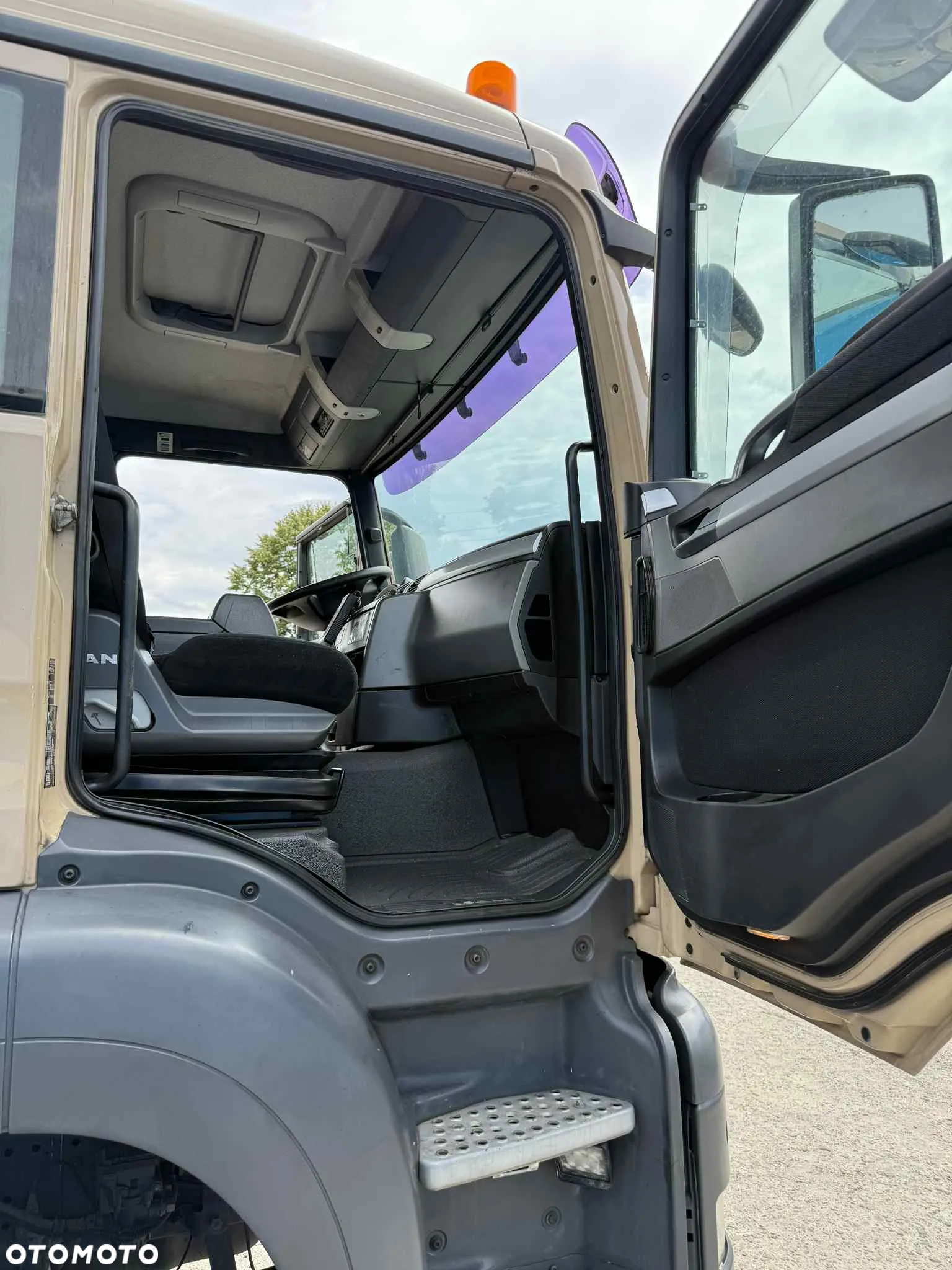 MAN TGS 33 6X6 - 22