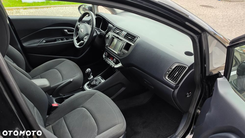 Kia Rio 1.4 CRDI Platinum Edition - 8