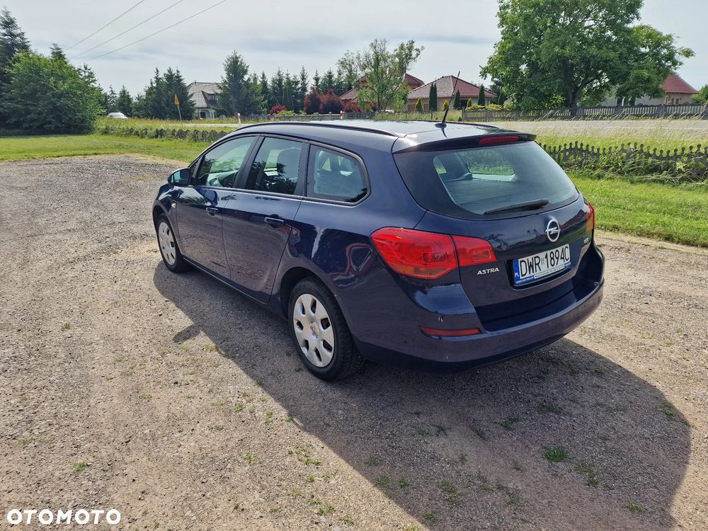 Opel Astra 1.7 CDTI - 10