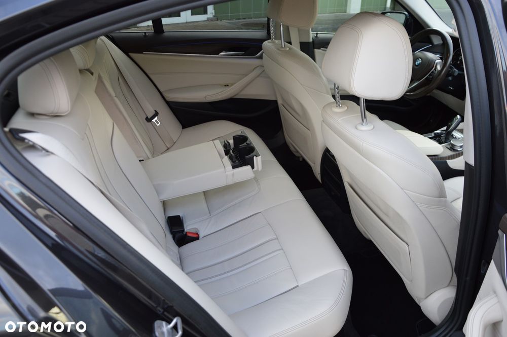 BMW Seria 5 520d xDrive Luxury Line - 20