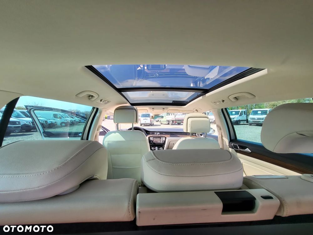 Volkswagen Passat 2.0 TDI SCR DSG Highline - 14