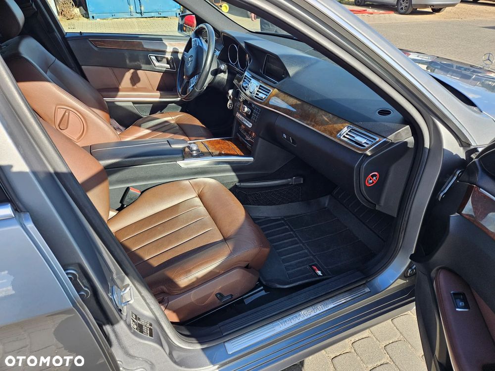 Mercedes-Benz Klasa E 300 BlueTEC 7G-TRONIC Elegance - 8