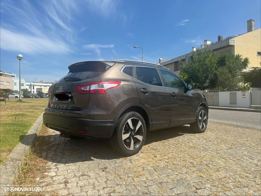 Nissan Qashqai 1.6 dCi N-Connecta 18 - 6