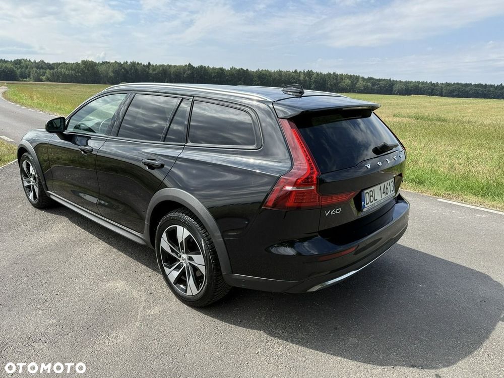 Volvo V60 Cross Country B4 D AWD Plus - 34