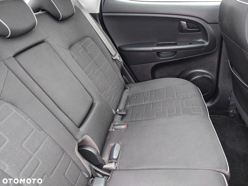 Kia Venga 1.6 CVVT Titanium Collection - 35