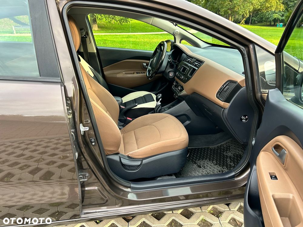 Kia Rio 1.4 XL - 23