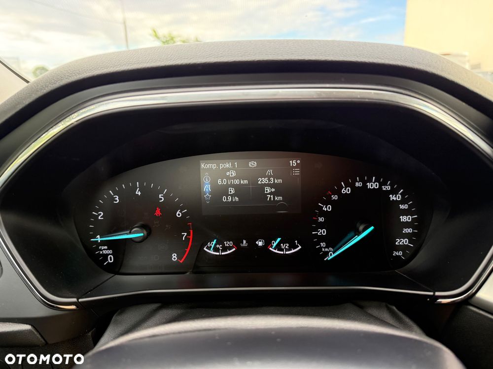 Ford Focus 1.0 EcoBoost mHEV Titanium - 24