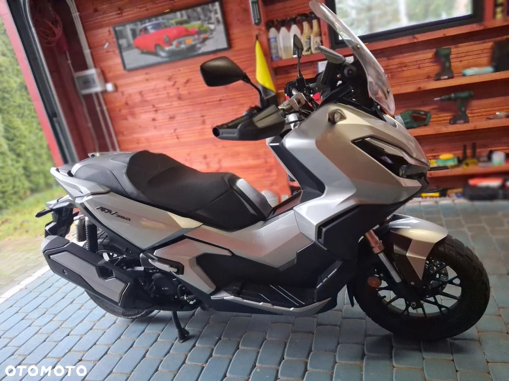 Honda ADV350 - 24