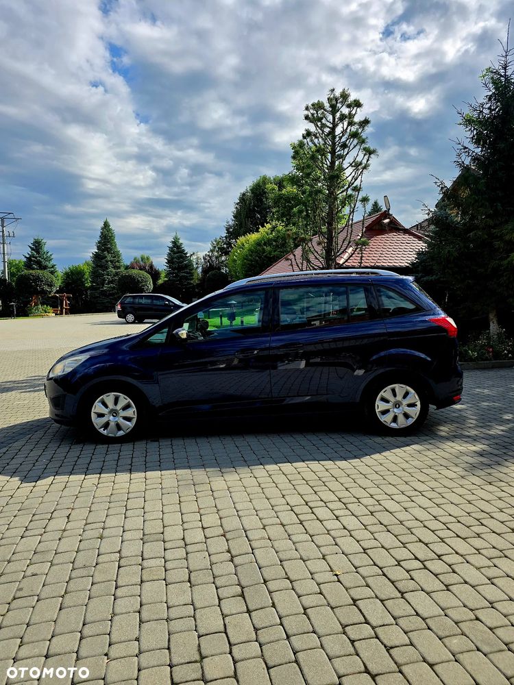 Ford Grand C-MAX - 15