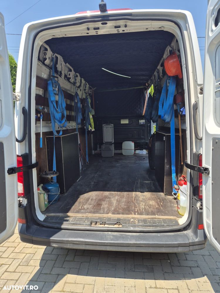 Volkswagen Crafter - 12