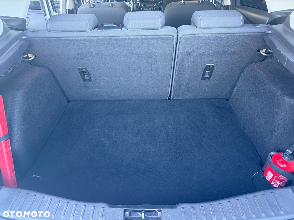 Ford Focus 1.6 SYNC Edition - 14