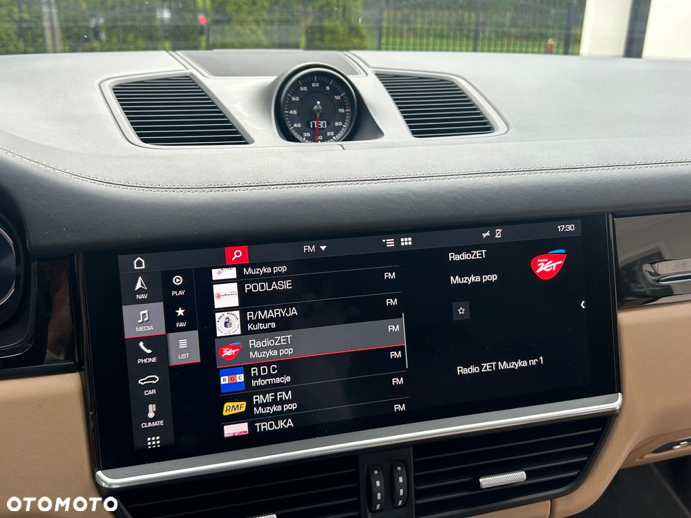 Porsche Cayenne S - 34