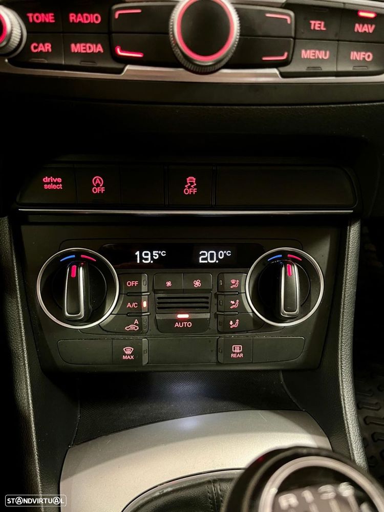 Audi Q3 2.0 TDI S-line - 37