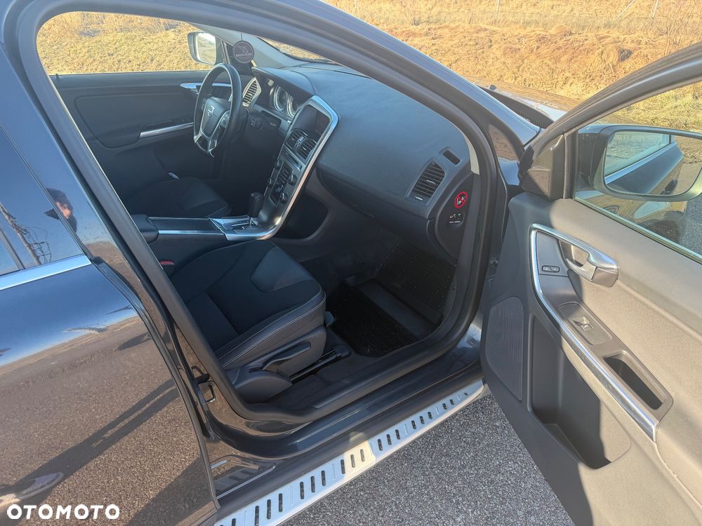 Volvo XC 60 D3 Momentum - 7