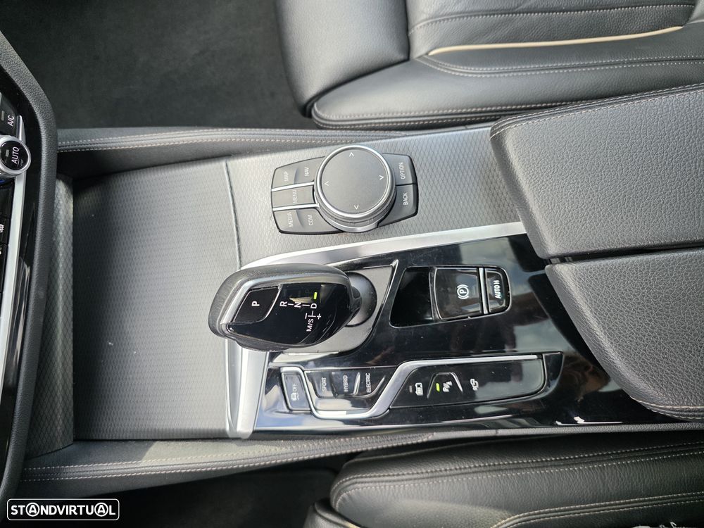 BMW 530 e Pack Desportivo M - 31