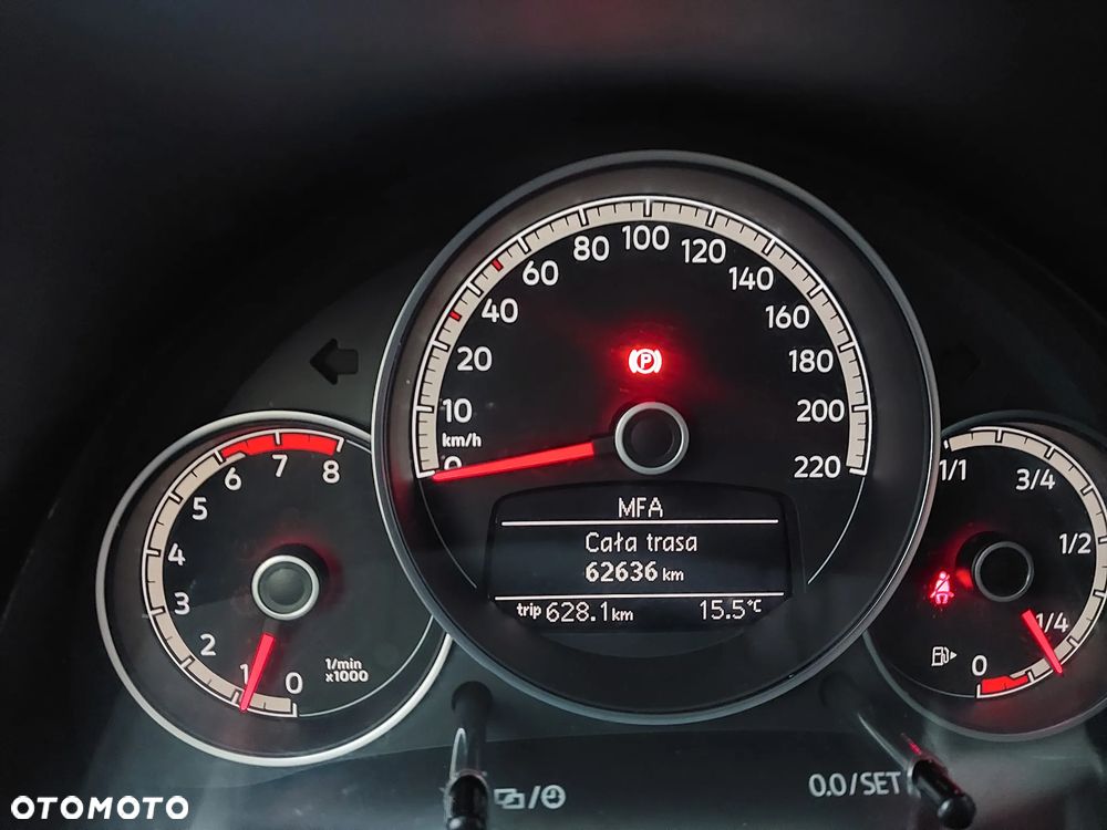 Volkswagen up! black - 35