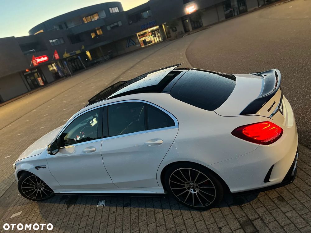 Mercedes-Benz Klasa C 300 7G-TRONIC - 5