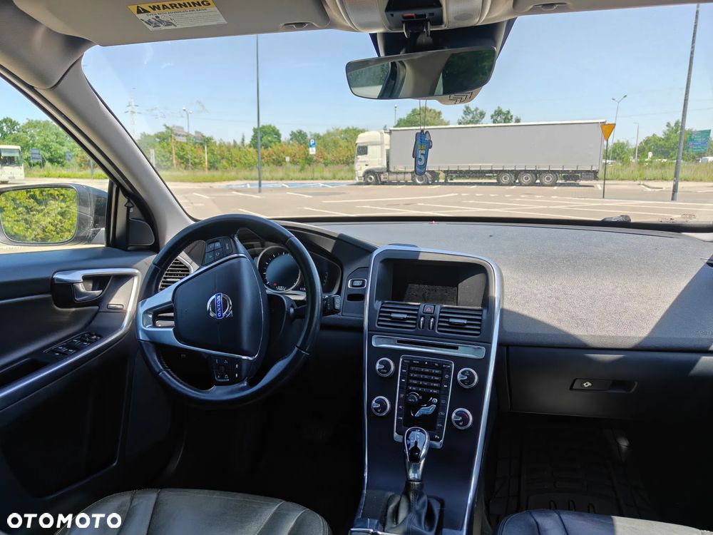 Volvo XC 60 T5 Drive-E Momentum - 18