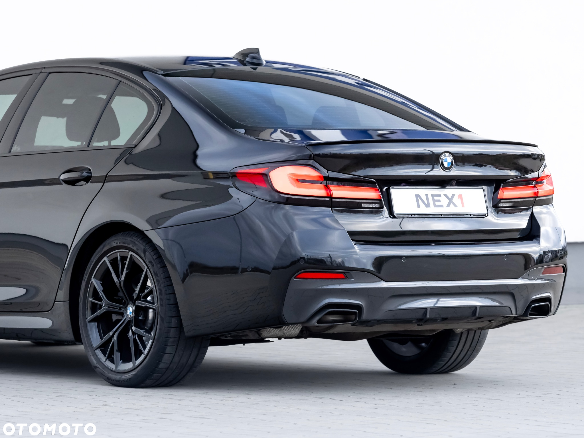 BMW Seria 5 530i xDrive M Sport sport - 13