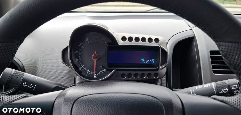 Chevrolet Aveo - 20