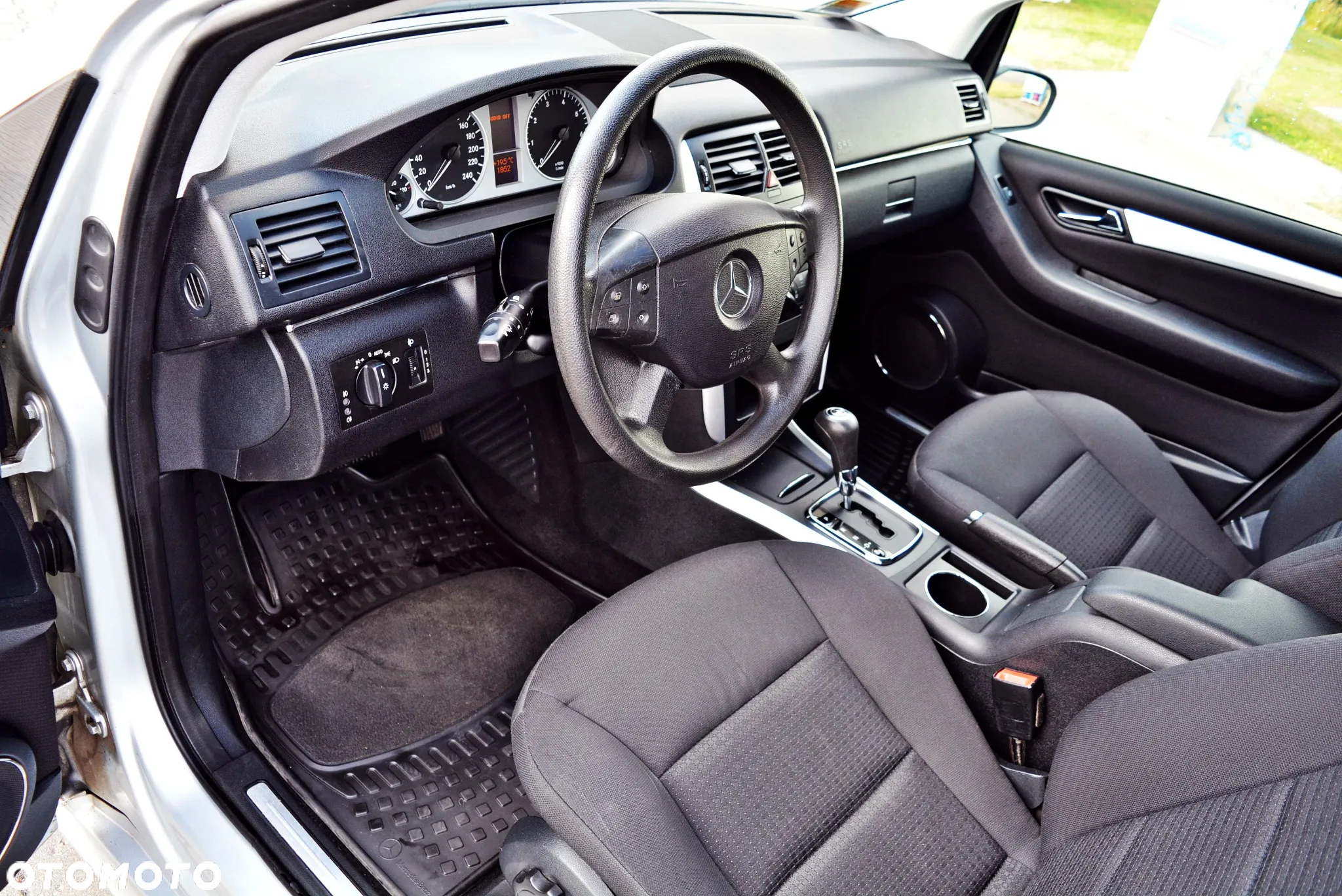 Mercedes-Benz Klasa B 170 Autotronic - 19