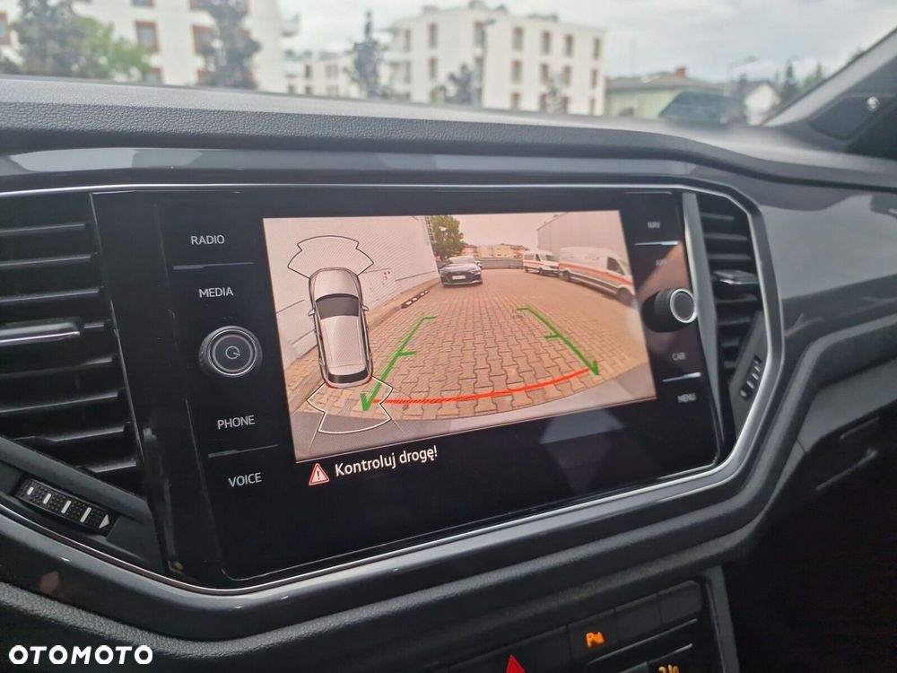Volkswagen T-Roc - 23