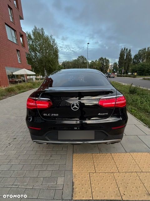 Mercedes-Benz GLC Coupe 250 4-Matic - 1
