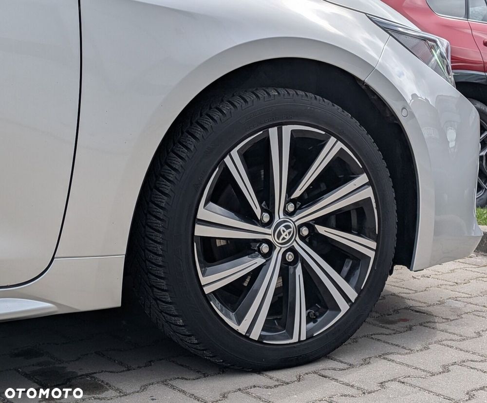 Toyota Corolla 2.0 Hybrid Comfort - 17