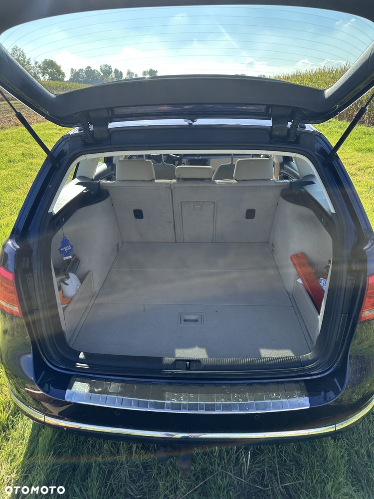 Volkswagen Passat - 23