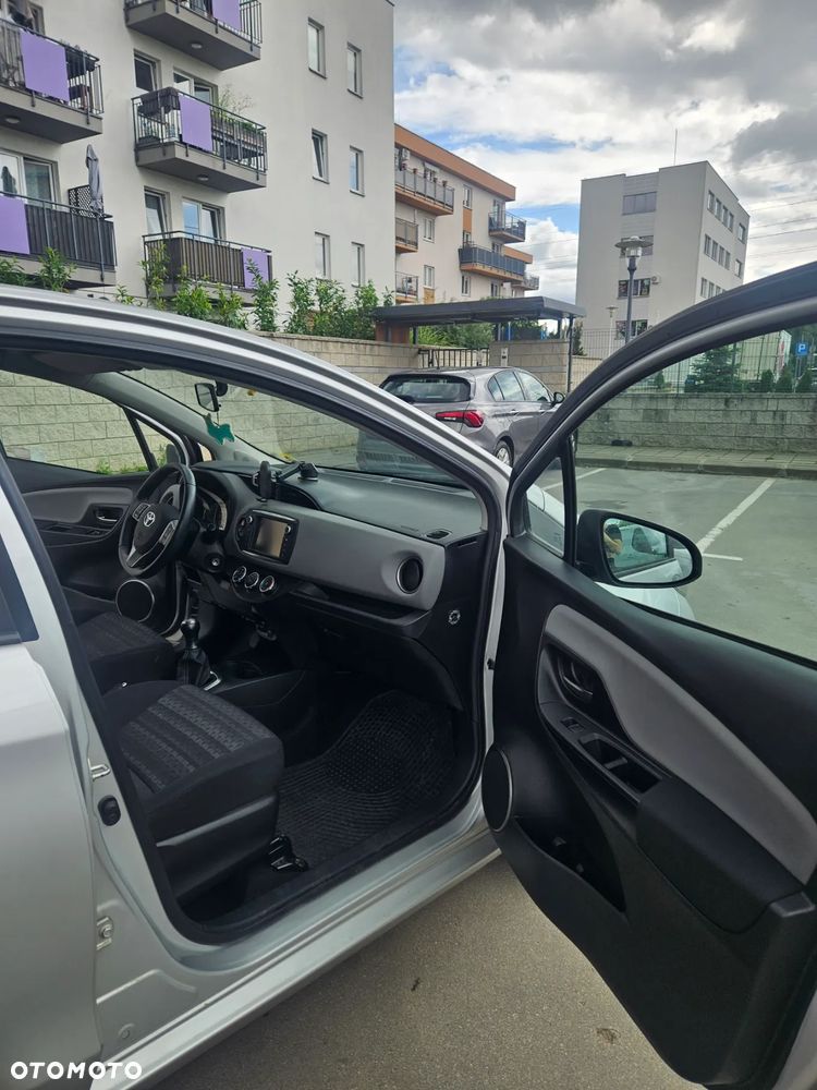 Toyota Yaris 1.0 Active - 11