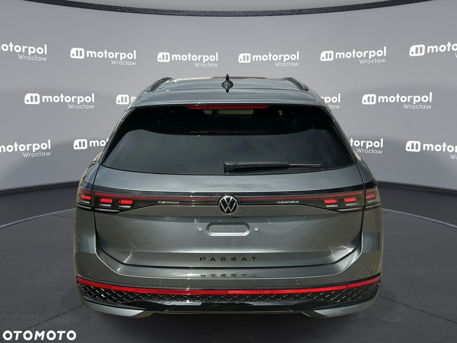 Volkswagen Passat - 9