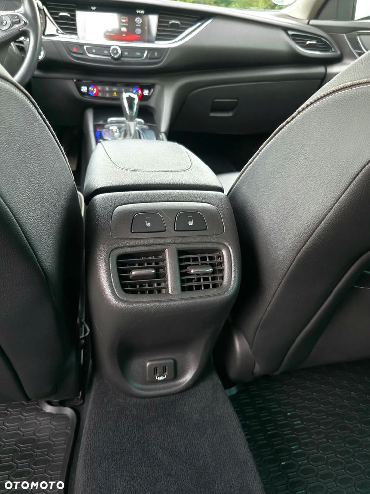 Opel Insignia 2.0 BiTurbo D 4x4 Automatik Exclusive - 12