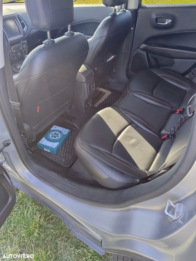 Jeep Compass 2.0 M-Jet 4x4 AT9 Low Trailhawk - 12