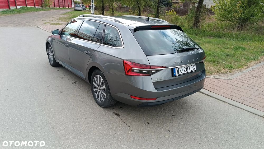 Skoda Superb 2.0 TDI SCR Style DSG - 6