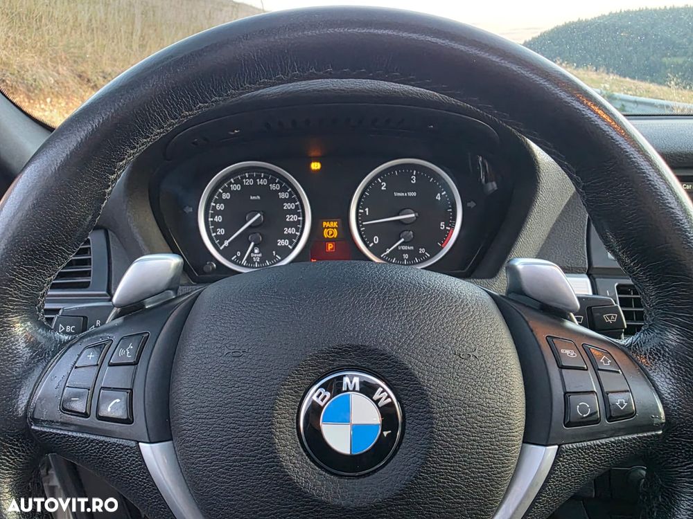 BMW X6 xDrive40d - 27