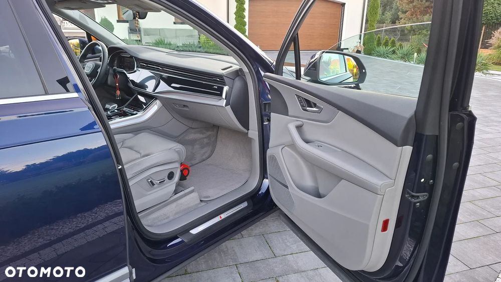 Audi Q7 - 24