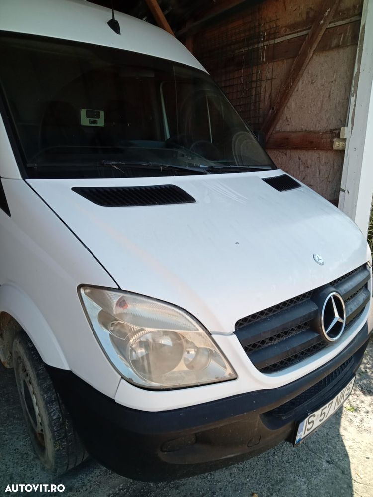 Mercedes-Benz Sprinter - 1