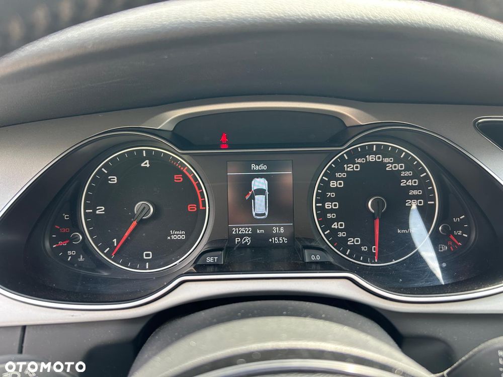 Audi A4 Avant 2.0 TDI DPF clean diesel multitronic S line Sportpaket - 26