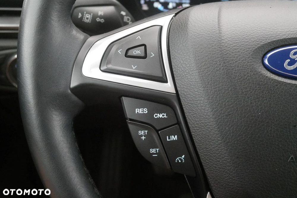 Ford Mondeo 2.0 EcoBlue Titanium - 24