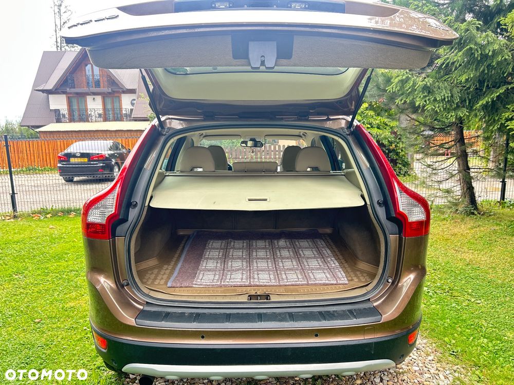Volvo XC 60 2.4D AWD - 8