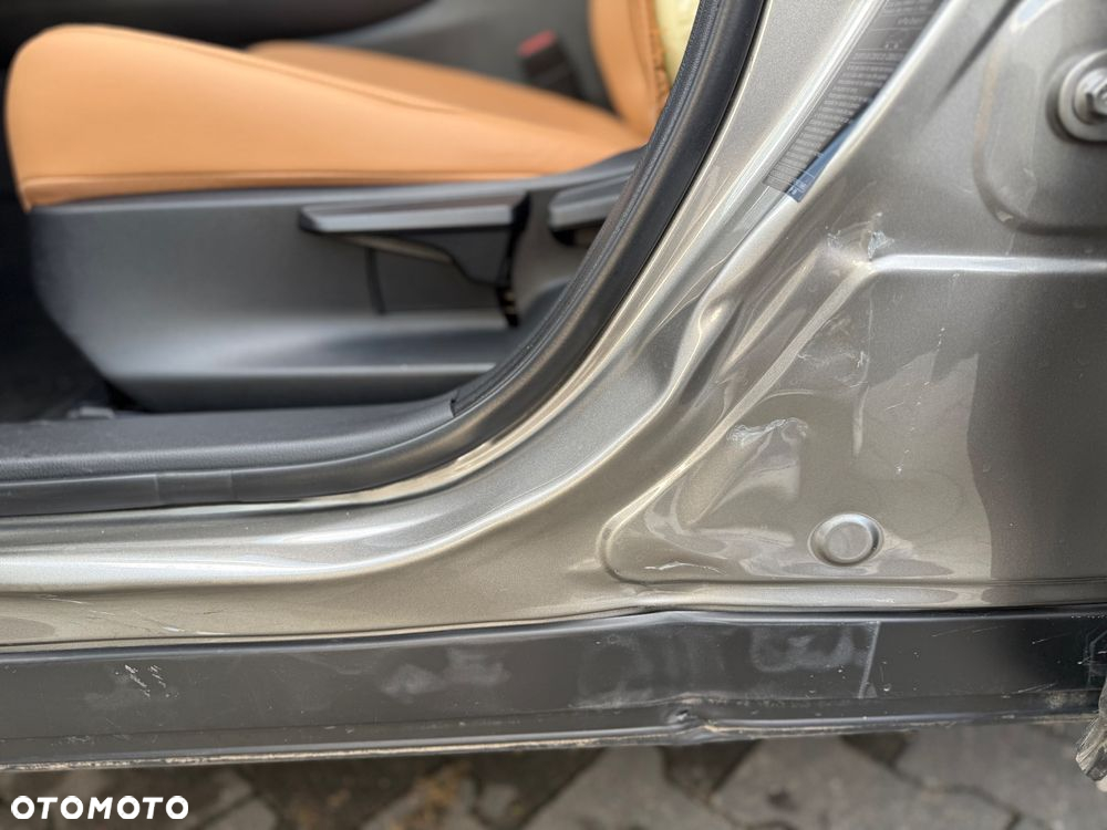 Lexus UX 250h GPF F Sport Design+ 2WD - 11