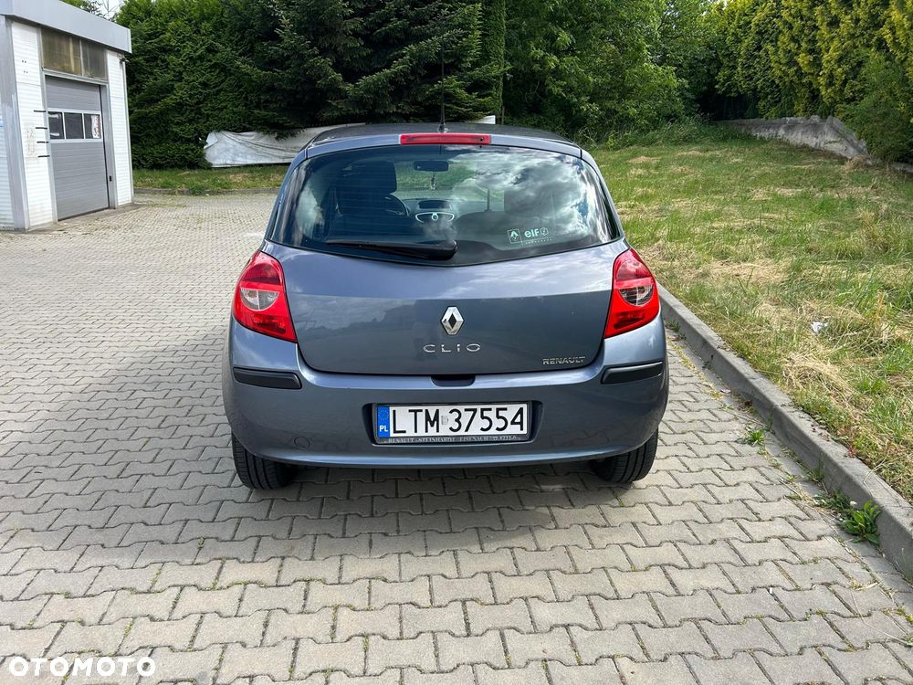 Renault Clio 1.2 16V Alize - 4