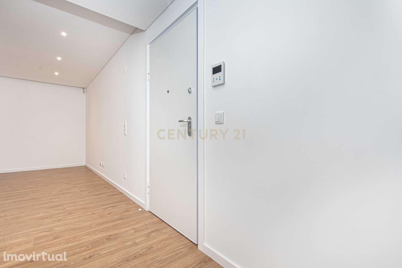Apartamento T2 Urbanização Neudel - Novo - Grande imagem: 4/20