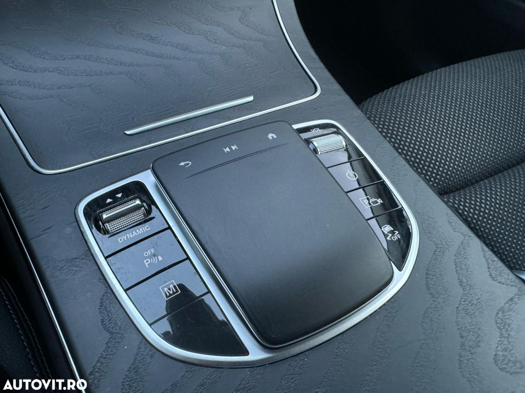 Mercedes-Benz GLC 300 e 4Matic 9G-TRONIC - 21
